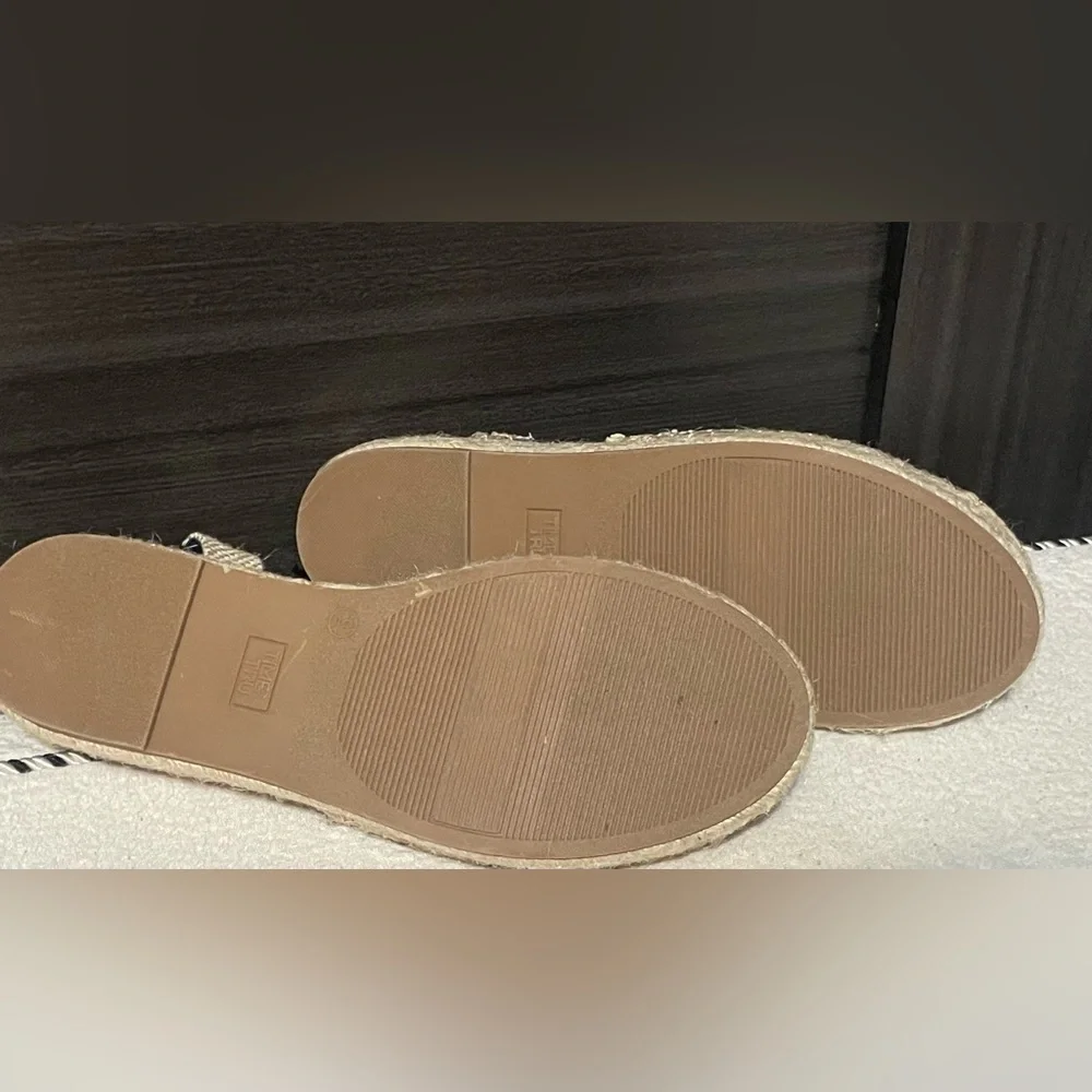 Time‎ and Tru Navy & White Striped Espadrille Platforms Size 9 NWT